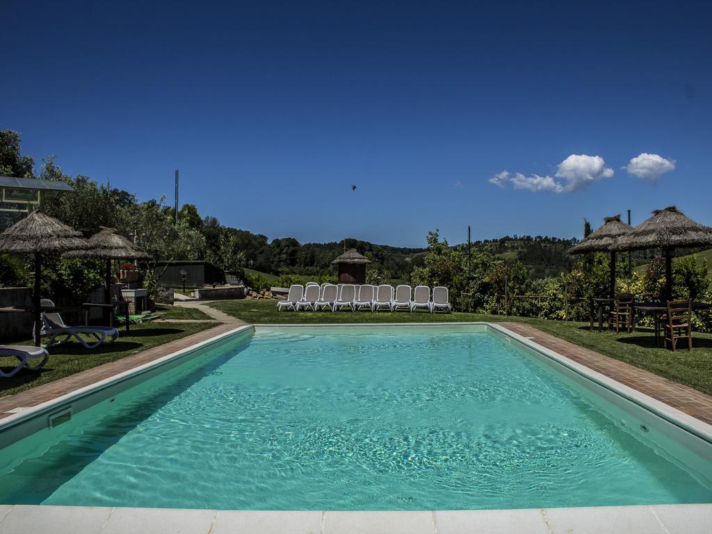 Il Nido D'Amore - Lorenzana Colombaie Bed & Breakfast Exterior photo
